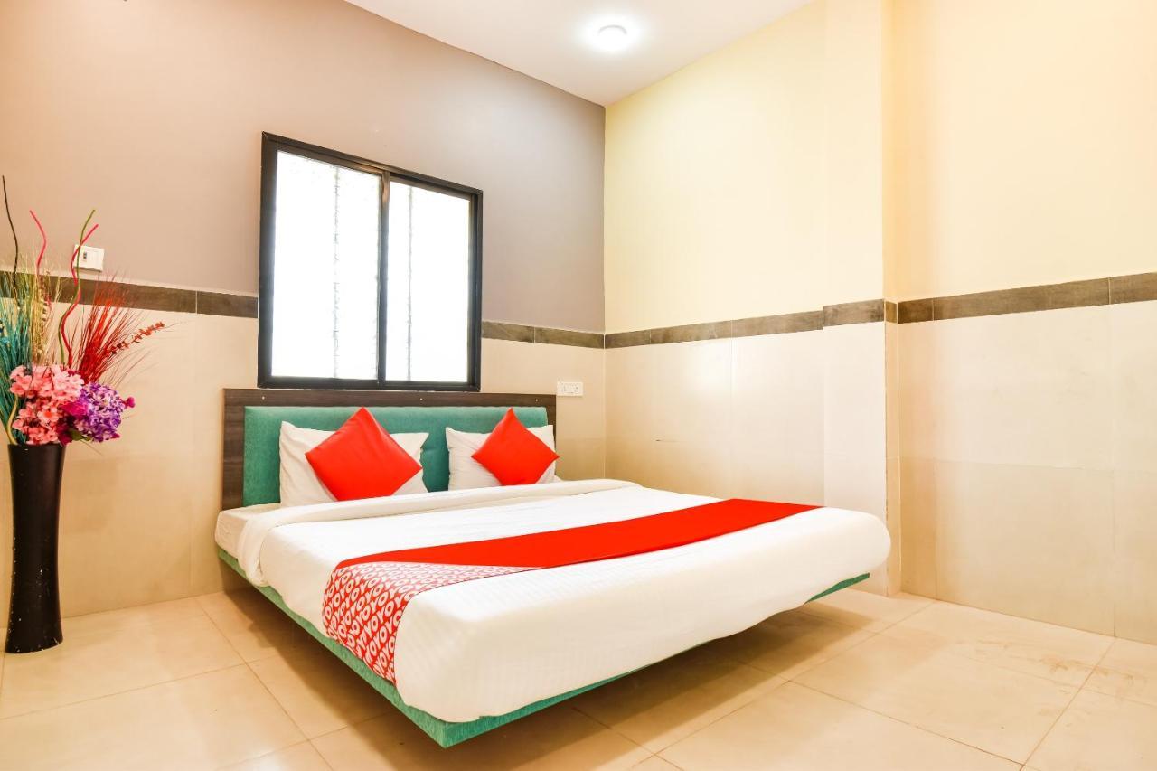 Oyo Hotel Karemore Celebration Bhandāra Extérieur photo